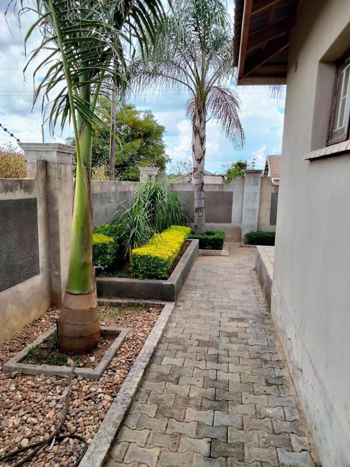 Grey Oak Holiday House Bulawayo Εξωτερικό φωτογραφία