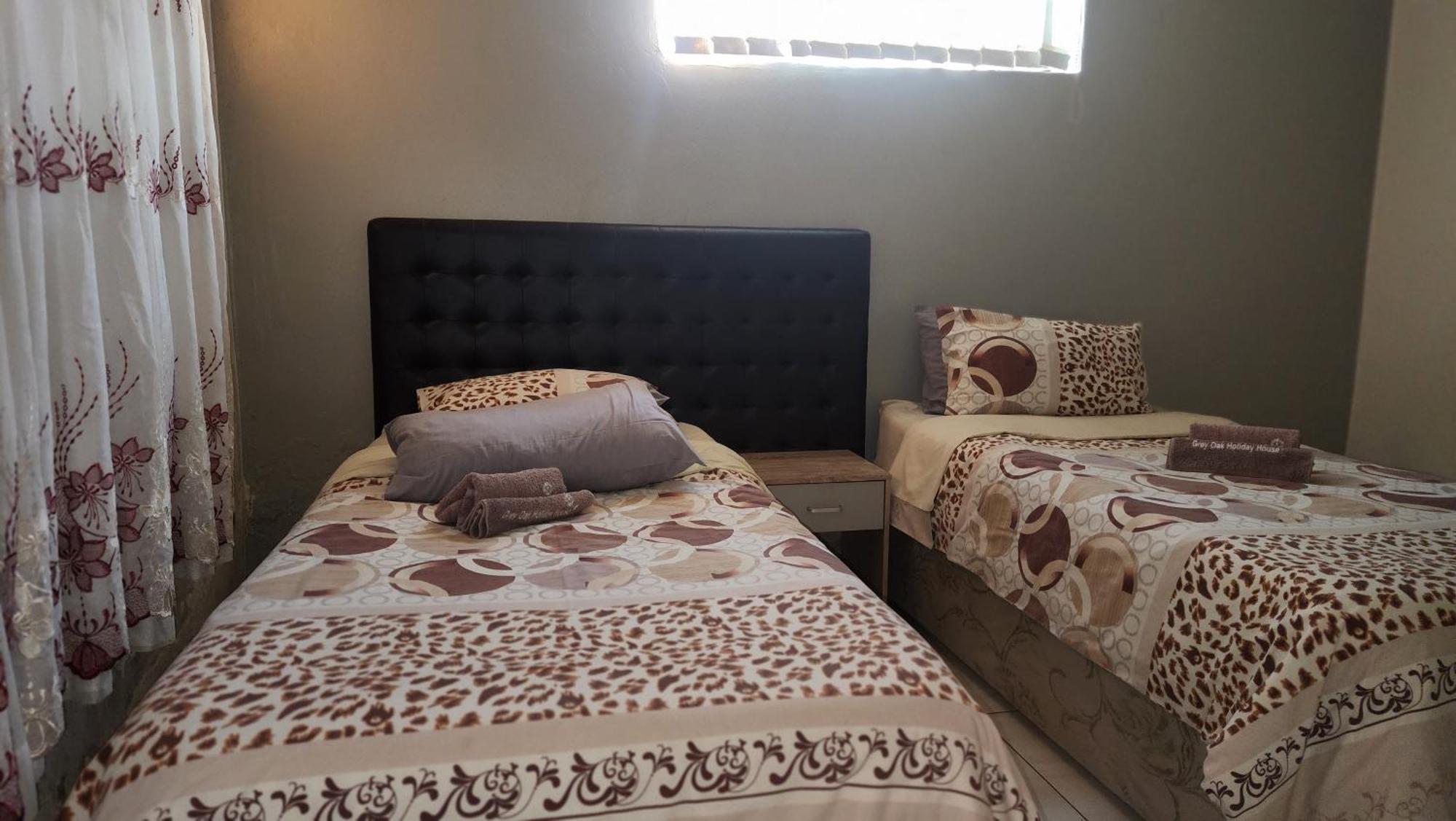 Grey Oak Holiday House Bulawayo Εξωτερικό φωτογραφία