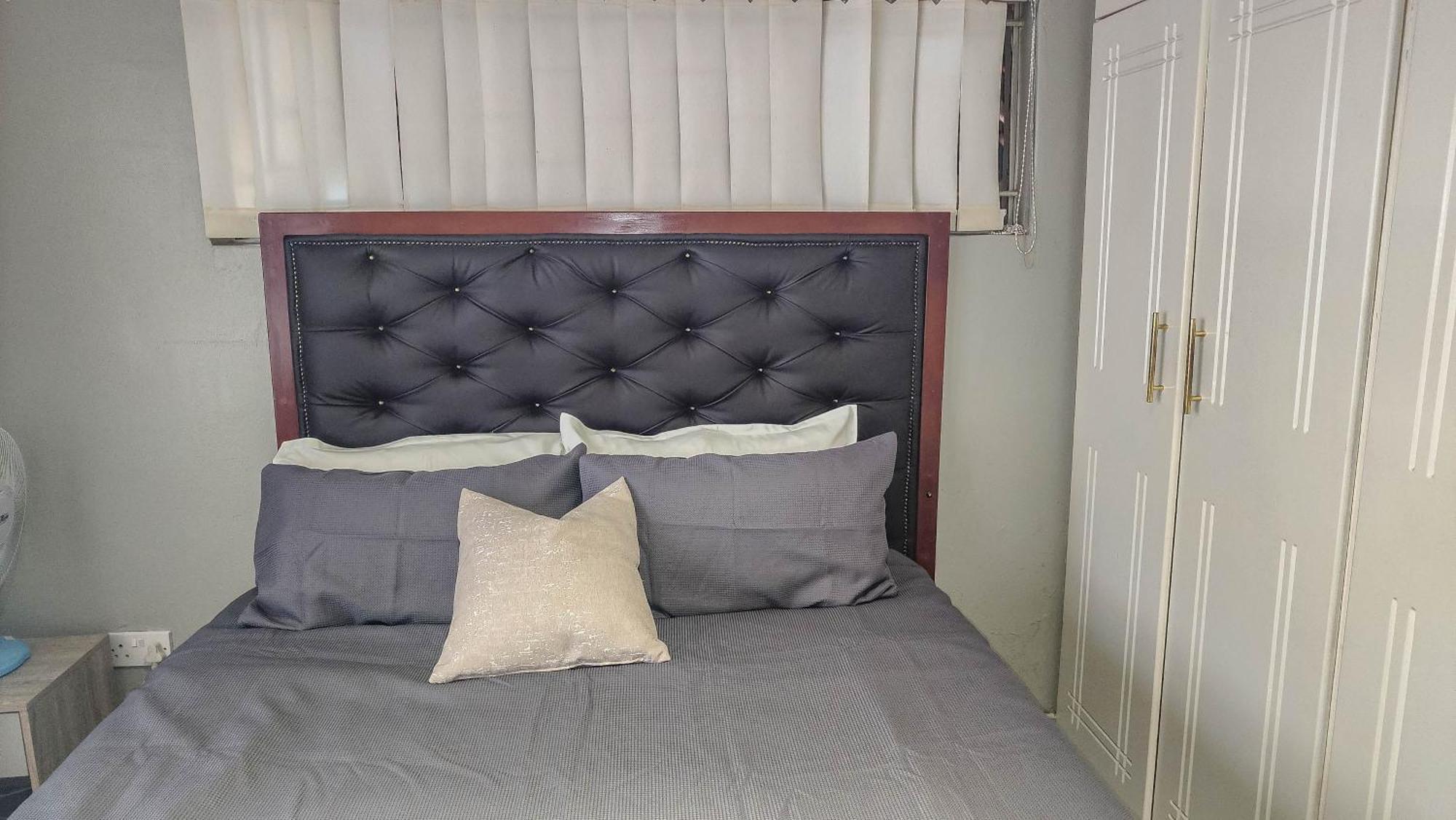 Grey Oak Holiday House Bulawayo Εξωτερικό φωτογραφία