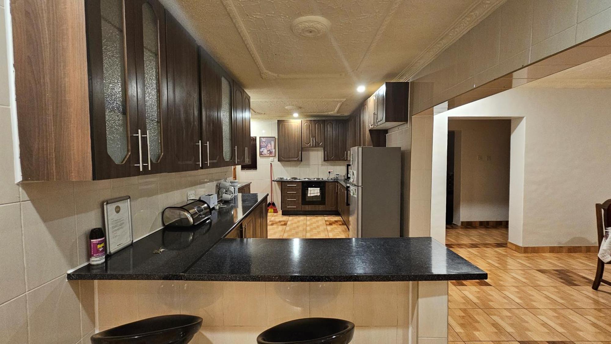 Grey Oak Holiday House Bulawayo Εξωτερικό φωτογραφία