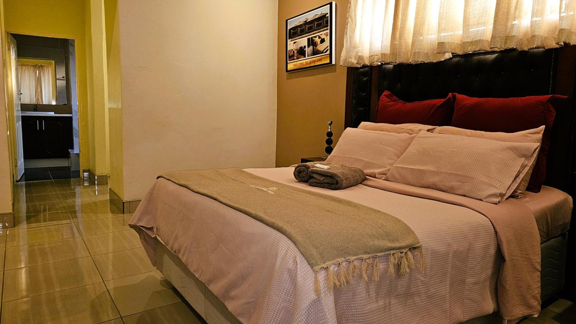 Grey Oak Holiday House Bulawayo Εξωτερικό φωτογραφία