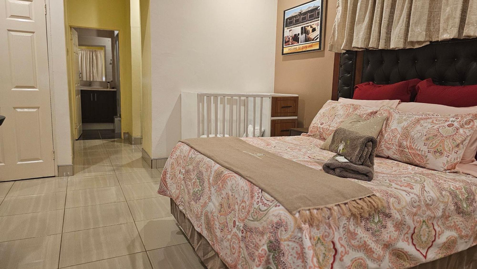 Grey Oak Holiday House Bulawayo Εξωτερικό φωτογραφία
