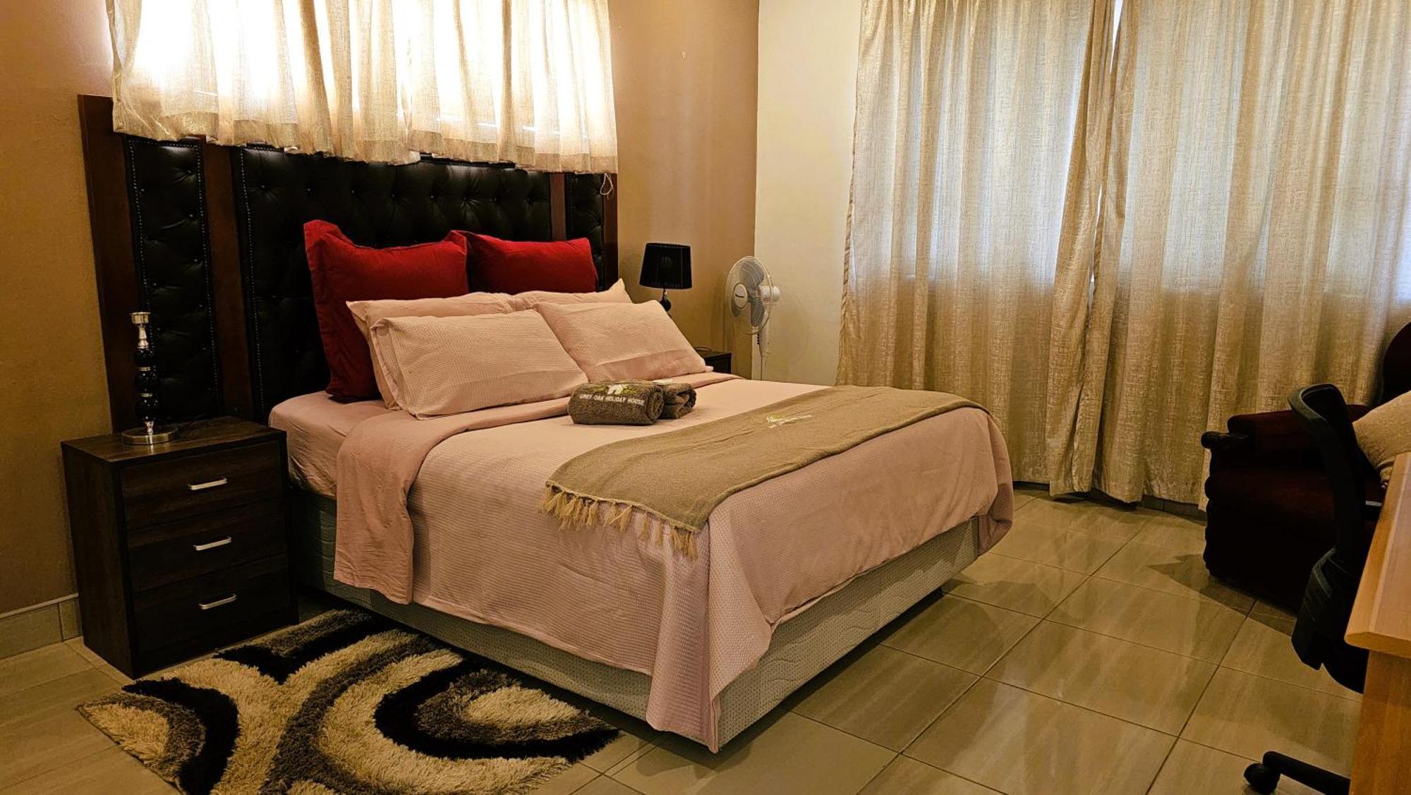 Grey Oak Holiday House Bulawayo Εξωτερικό φωτογραφία