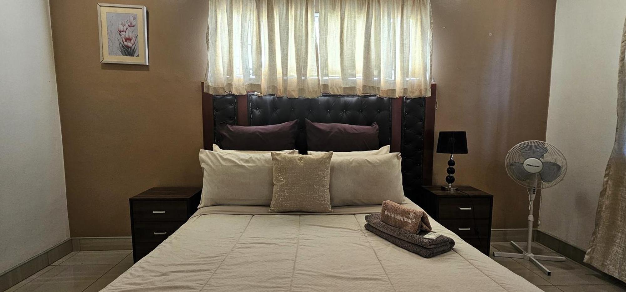 Grey Oak Holiday House Bulawayo Εξωτερικό φωτογραφία