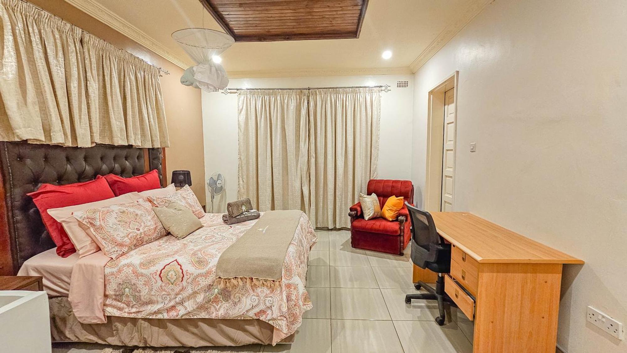 Grey Oak Holiday House Bulawayo Εξωτερικό φωτογραφία